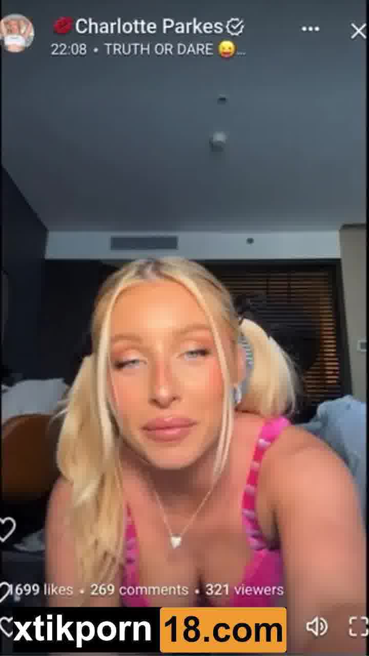 Charlotte Parkes Onlyfans  – Sexy Dancing