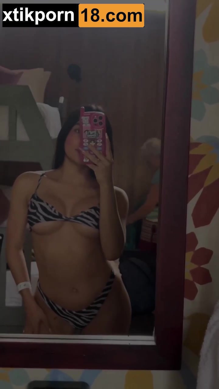 Luisacastro Onlyfans  – Shower Bikini