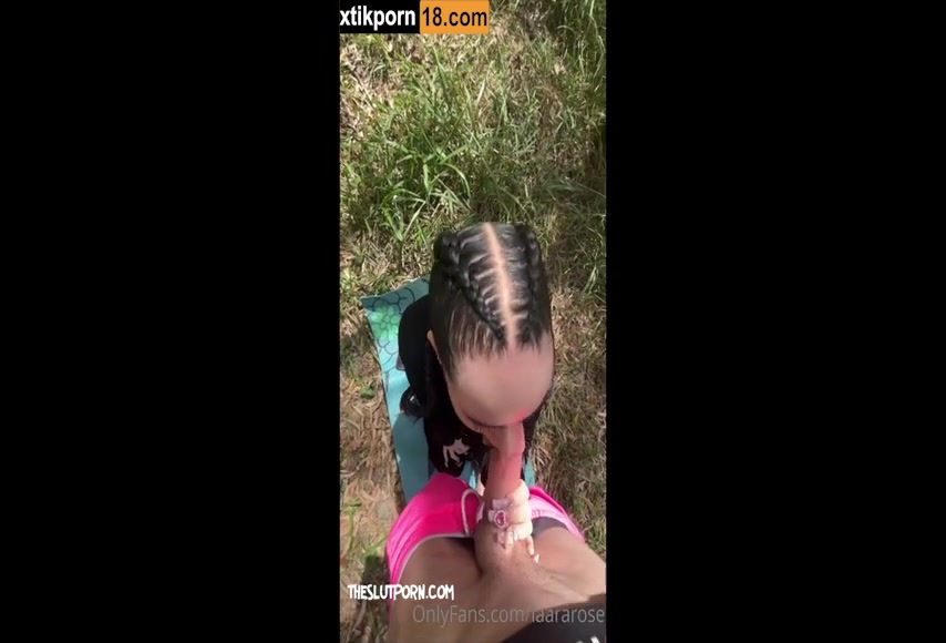 lara rose Onlyfans  – Fucking Outdoor