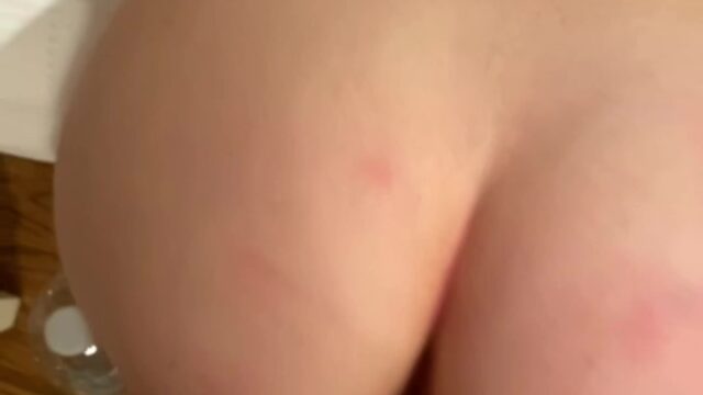 Riley Mae Lewis Onlyfans es – Doggy For Fun On Bed