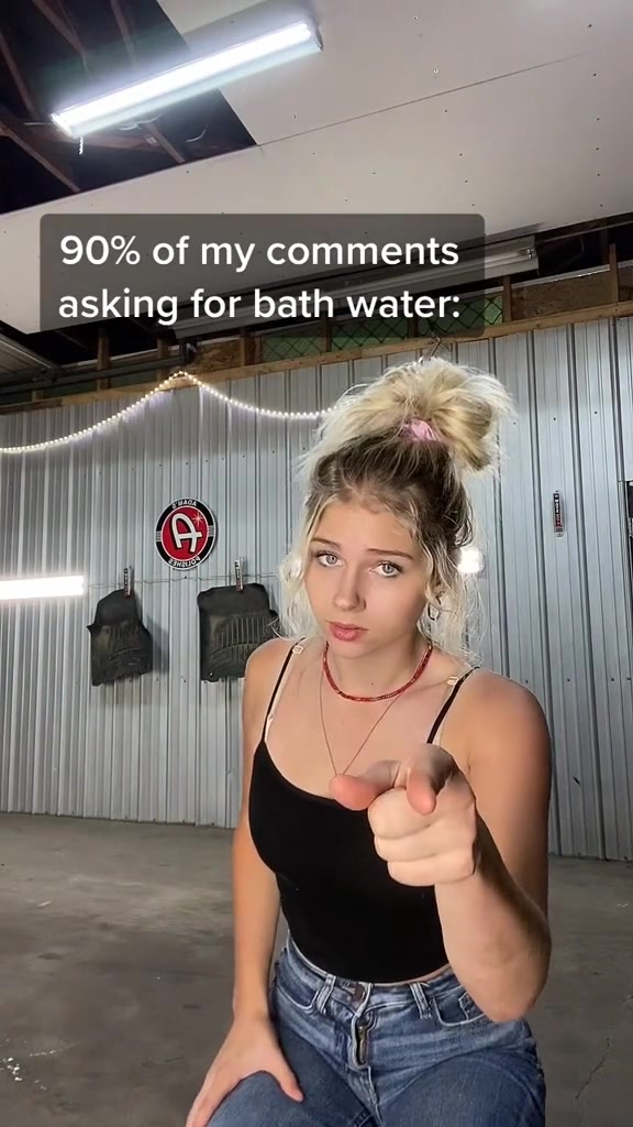 Lindsay Bercosky  Of Onlyfans – Shower Body Very Lewd