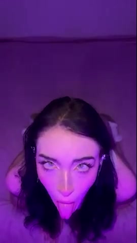 Chloewaifuuu she want blowjob onlyfans trending