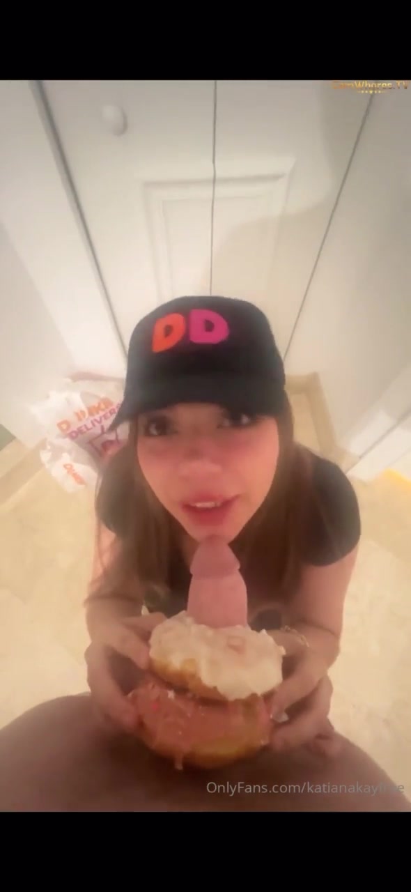 Katiana Kay Cute Brunette Gives A Donut Blowjob Trending Onlyfans
