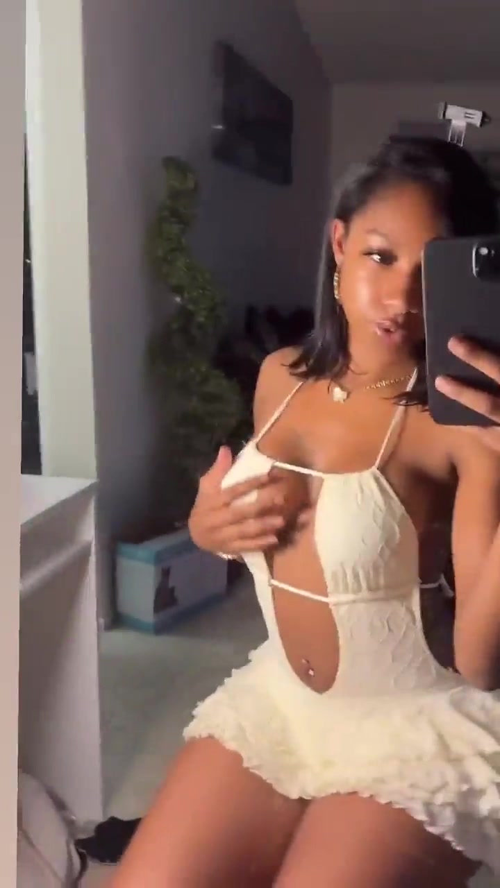 Cooking with kya aka Kya Renee HOT Video Nude Sexy