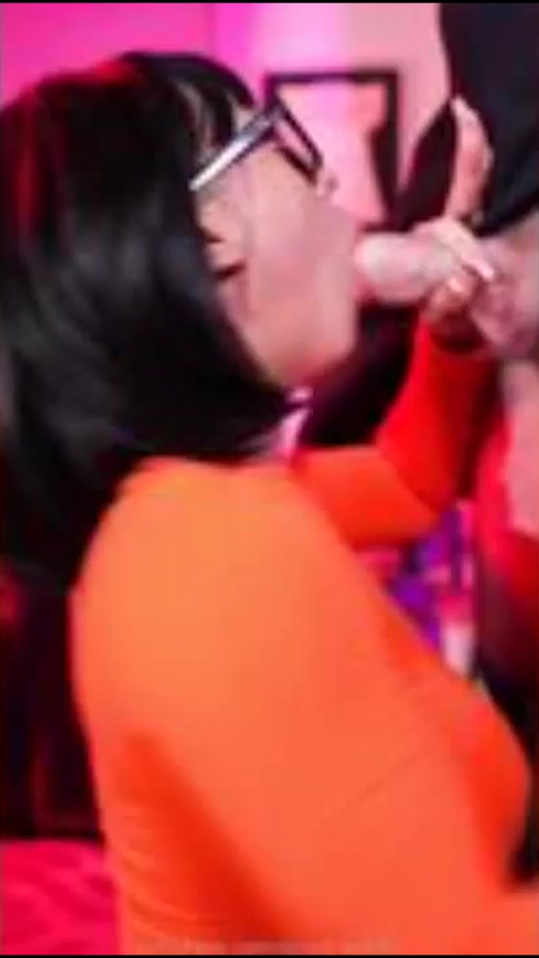 Ana Caroline Moreira aka Anattraction HOT Sextape Blowjob Onlyfans Trending